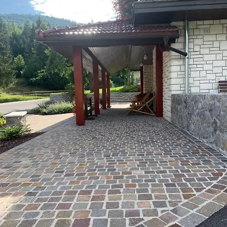 Bed & Breakfast Zigon 3*