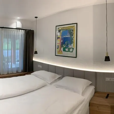 Bed and Breakfast Zigon 3*